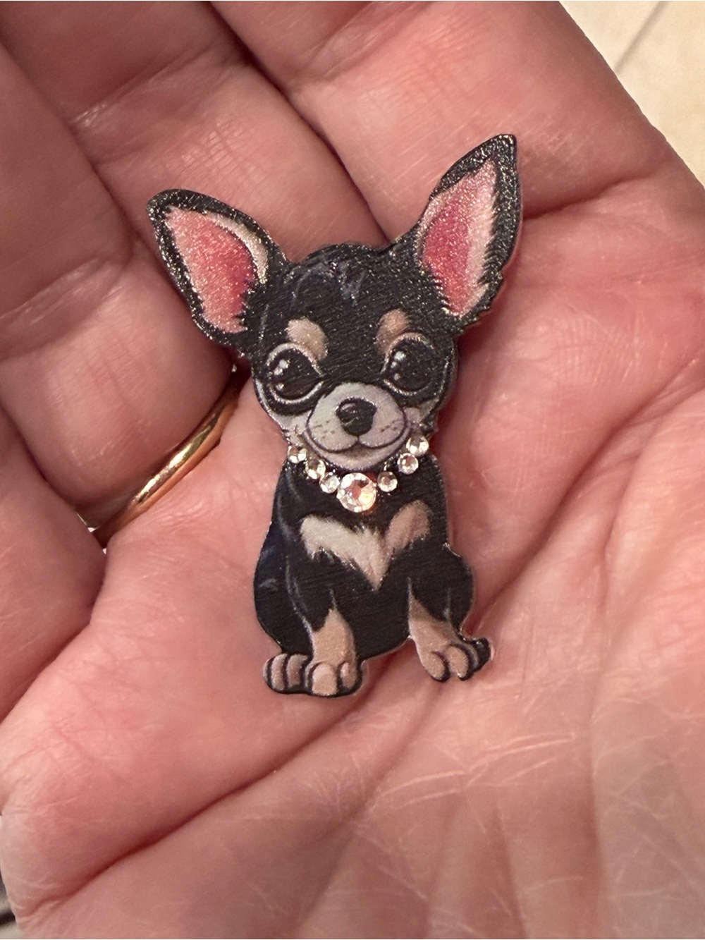 Tiny Glam Chihuahua Refrigerator Magnet with Hand Embellished Crystal Neckace - Picture 5 of 5